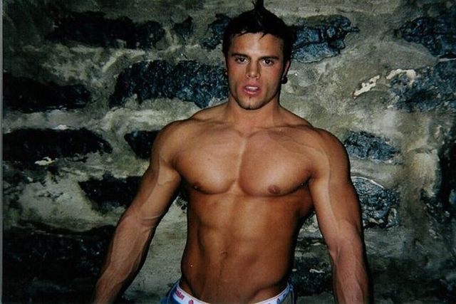 Some hot guys for the ladies (60 pics)