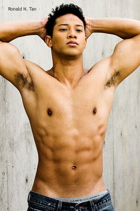 Some hot guys for the ladies (60 pics)