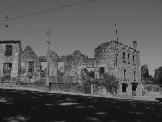 People don’t live here anymore ... (91 pics)