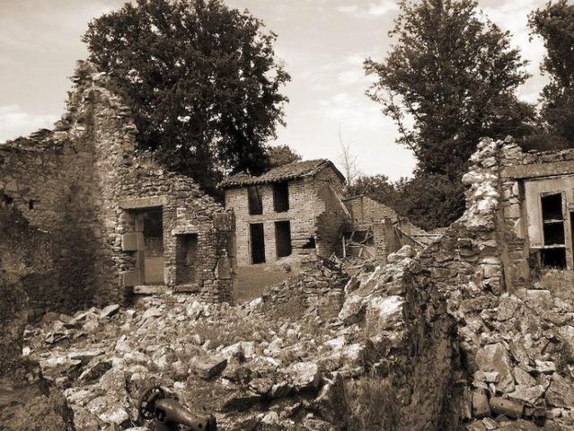 People don’t live here anymore ... (91 pics)