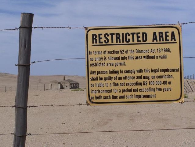 People don’t live here anymore ... (91 pics)