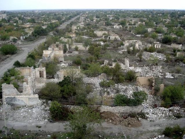 People don’t live here anymore ... (91 pics)