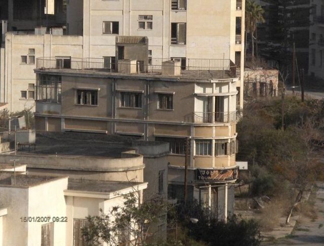 People don’t live here anymore ... (91 pics)