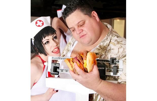 Heart Attack Grill (19 pics)