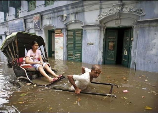 Flooding is not a reason to be upset ;) (36 photos)