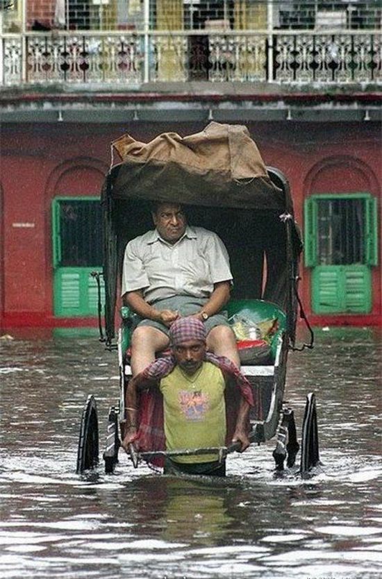 Flooding is not a reason to be upset ;) (36 photos)