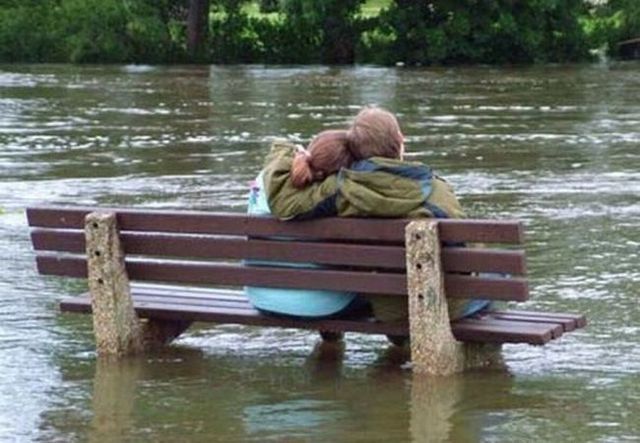 Flooding is not a reason to be upset ;) (36 photos)