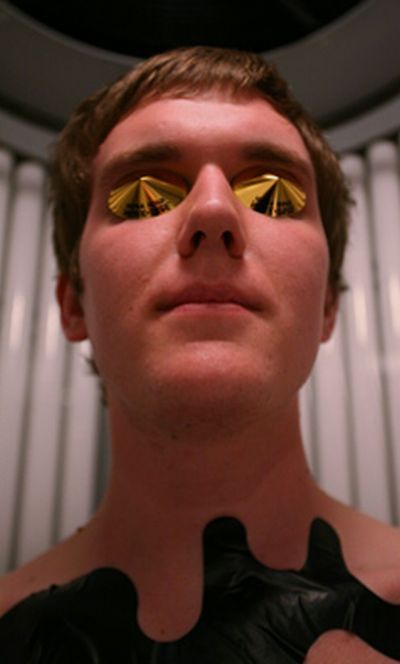 The weirdest tan ever! (5 pics)