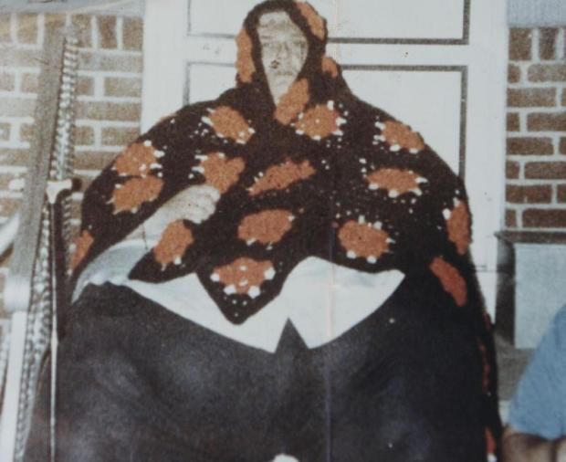 He lost his weight considerably and several years later, he ballooned back (5 pics)
