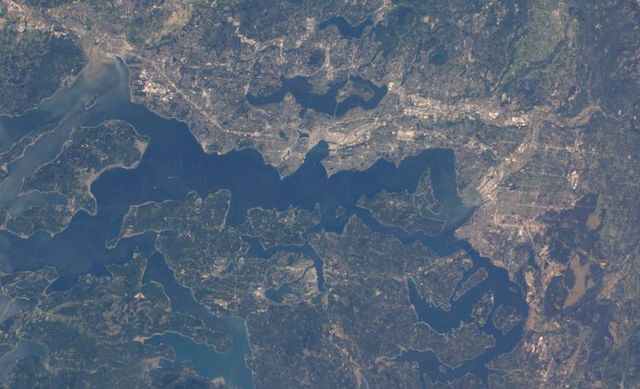 Beautiful pictures taken from the International Space Station (34 pics)