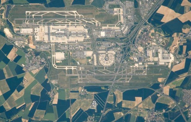 Beautiful pictures taken from the International Space Station (34 pics)