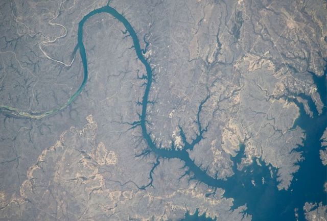 Beautiful pictures taken from the International Space Station (34 pics)