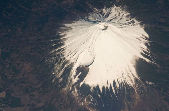 Beautiful pictures taken from the International Space Station (34 pics)