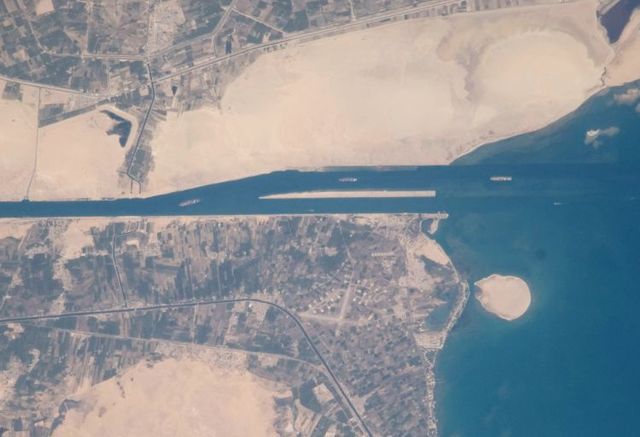Beautiful pictures taken from the International Space Station (34 pics)