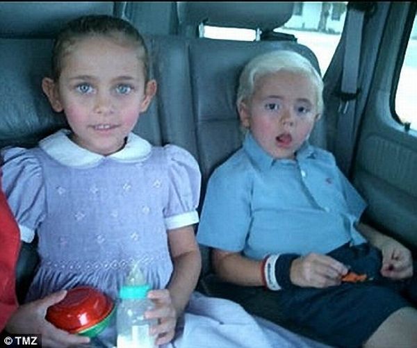 Michael Jackson and Deborah Rowe are not the biological parents of their children! (14 pics)