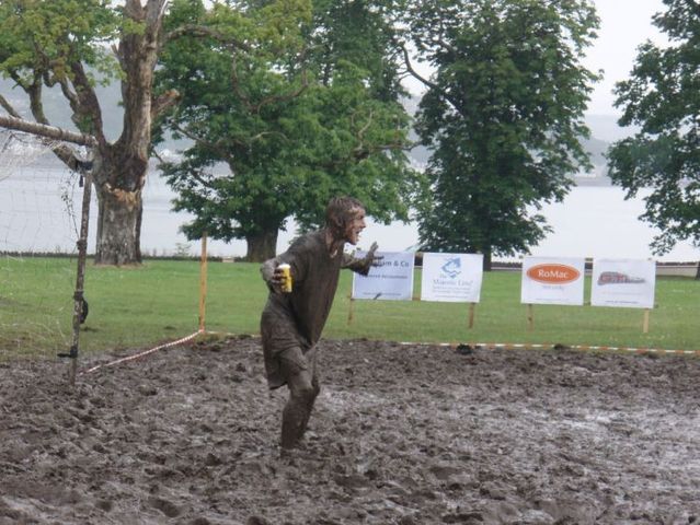 Swamp Football (36 pics)