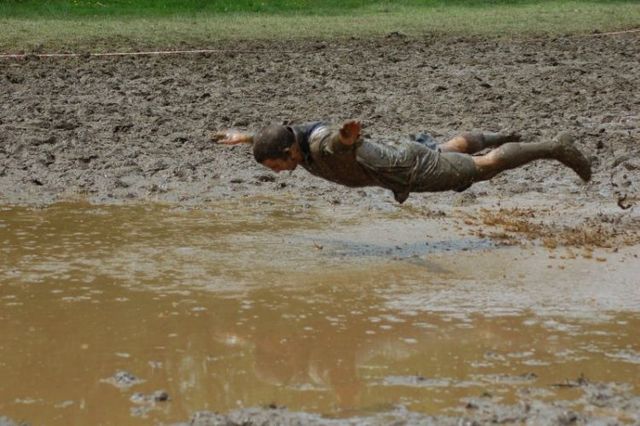 Swamp Football (36 pics)