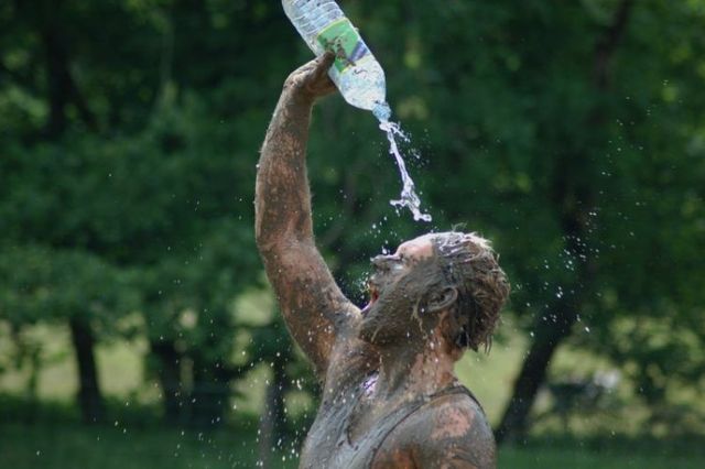 Swamp Football (36 pics)