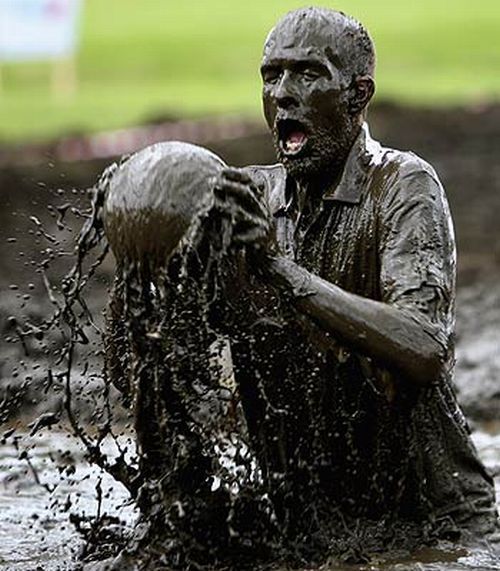 Swamp Football (36 pics)
