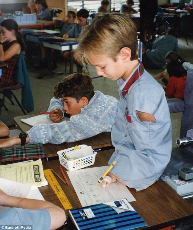 Brave young man (9 pics + 1 video)