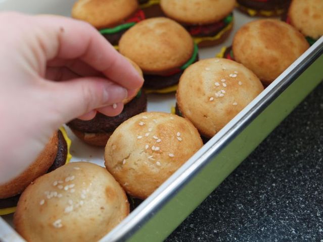 Secrets of cooking the cheeseburger cupcakes (34 pics)