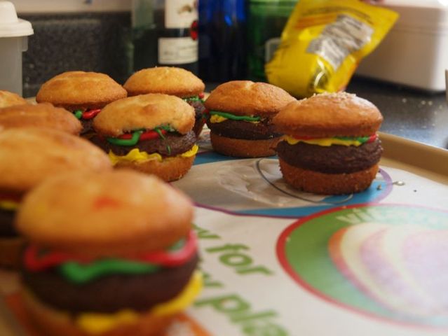 Secrets of cooking the cheeseburger cupcakes (34 pics)