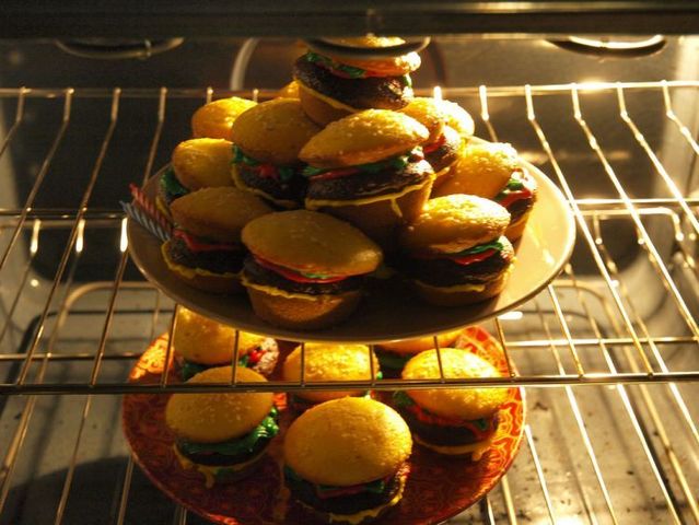 Secrets of cooking the cheeseburger cupcakes (34 pics)