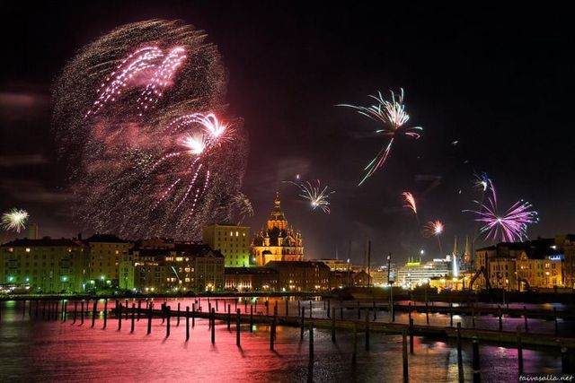 The most beautiful fireworks (35 pics)