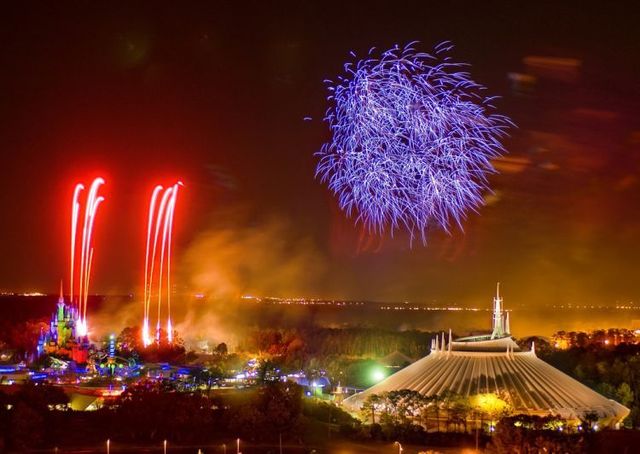 The most beautiful fireworks (35 pics)