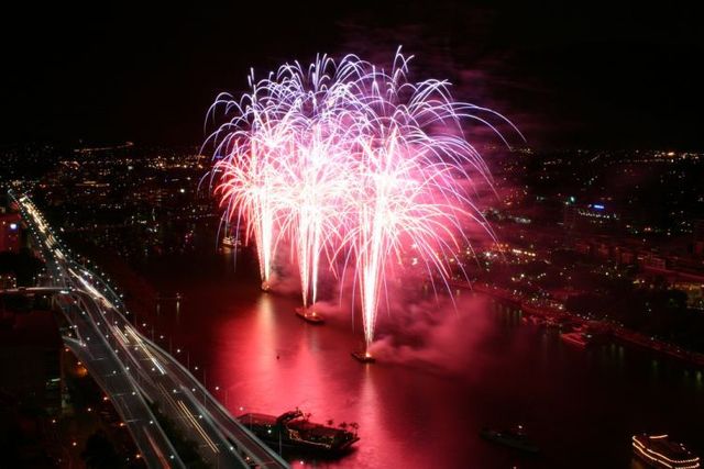 The most beautiful fireworks (35 pics)