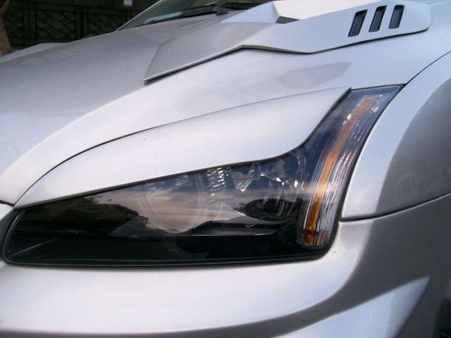 Arabic tuning of a Ford Focus (8 pics)