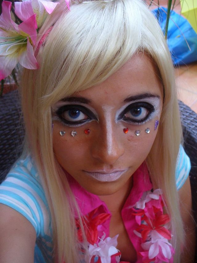 Ganguro is going West! (48 pics+2 videos)