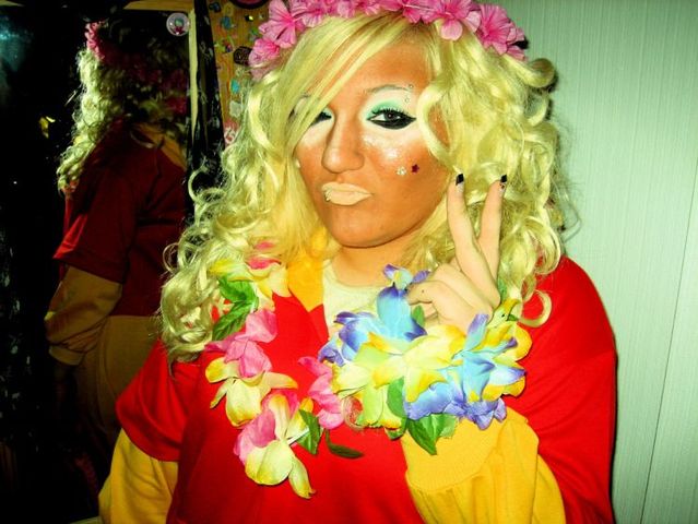 Ganguro is going West! (48 pics+2 videos)