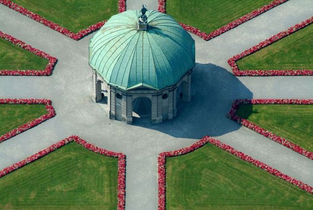 Beautiful photos taken from the sky (81 pics)
