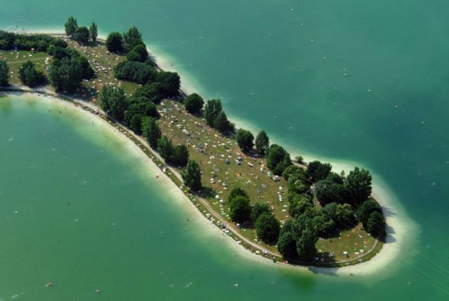 Beautiful photos taken from the sky (81 pics)
