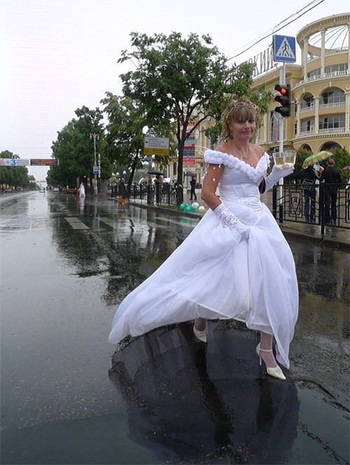 The parade of brides in Kursk, Russia (36 pics)
