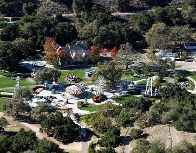 Neverland Ranch - the former home of Michael Jackson (61 pics)