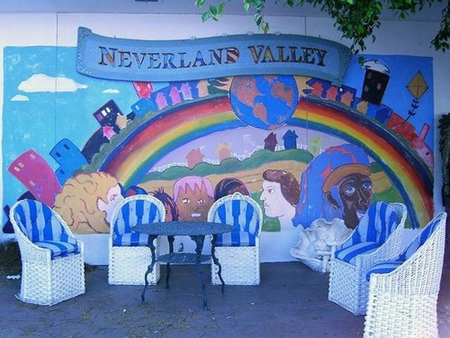 Neverland Ranch - the former home of Michael Jackson (61 pics)