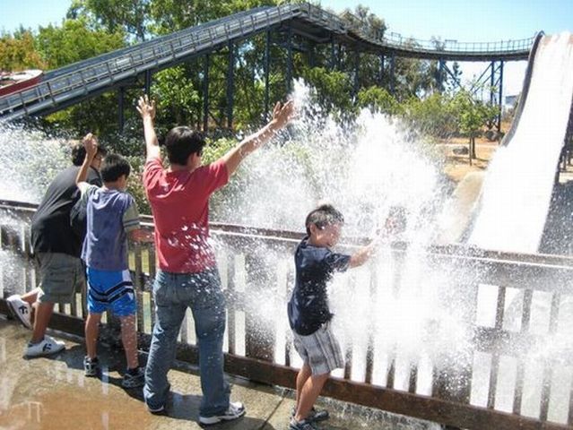 About water with humor (41 pics)
