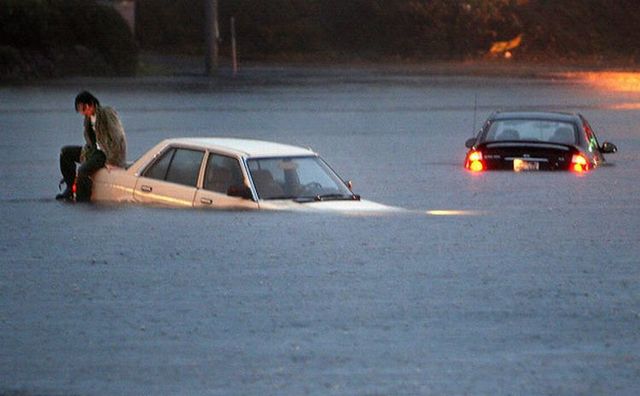 Flooded cars (38 pics)