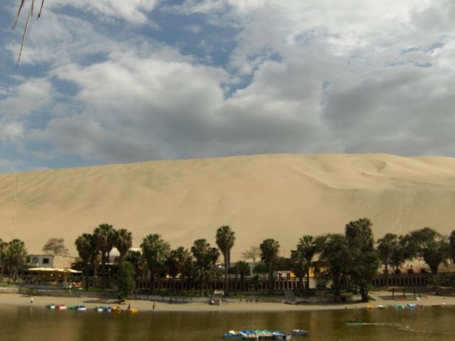 Huacachina - another great destination for summer vacations (38 pics)