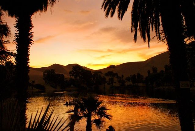 Huacachina - another great destination for summer vacations (38 pics)