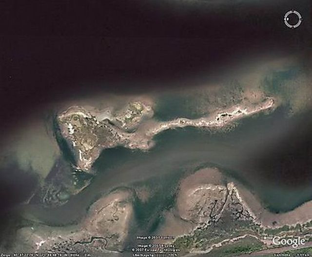Unusual views in Google Maps (50 pics)
