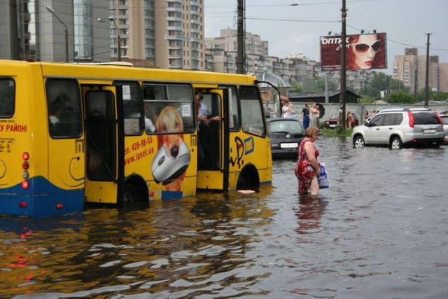 Flood in Kiev (33 pics)