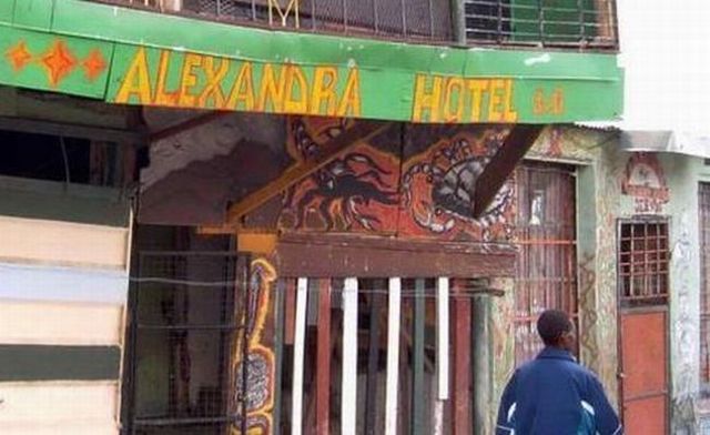 Elite Hotel (3 pics)
