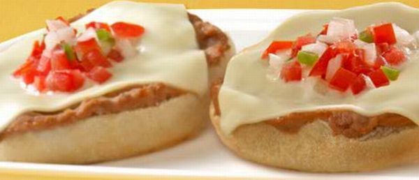 McDonald's menu depending on location (43 pics)