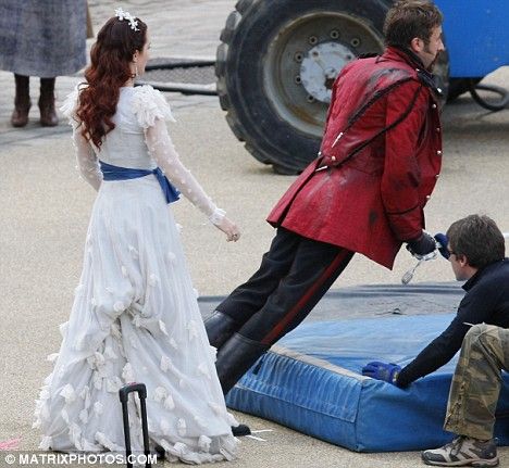 When actresses punch actors! (5 pics)