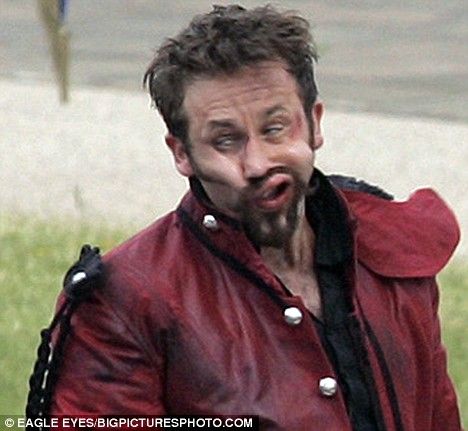 When actresses punch actors! (5 pics)