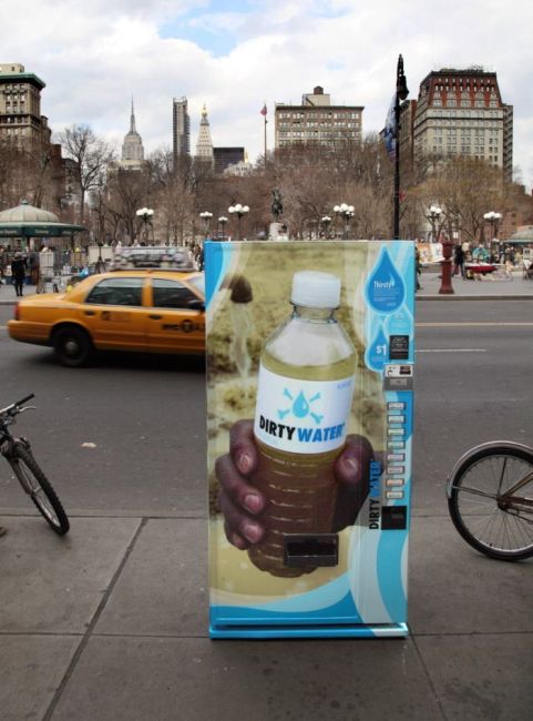 Vending machine with dirty water. Anyone ? (19 pics+1 video)