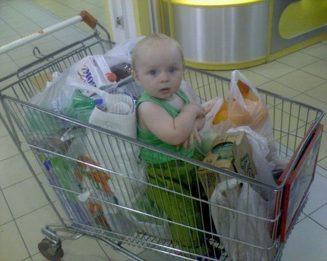 Young “shopaholics” ;) (25 pics)